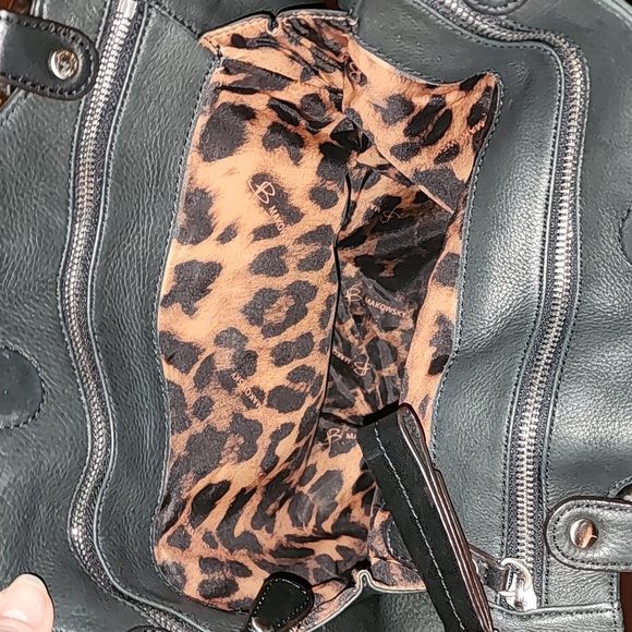 B. Makowsky Leather Shoulder Bag - Picture 8 of 11